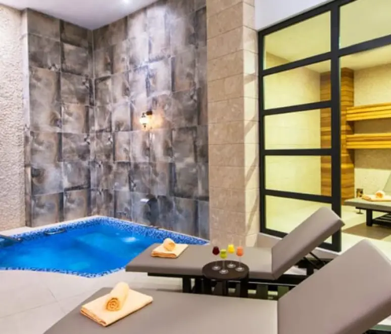 AKRONES Hotel